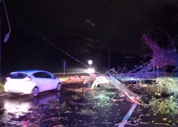 Casa destruída por incêndio na Vila A durante o temporal pode ter sido atingida por raio