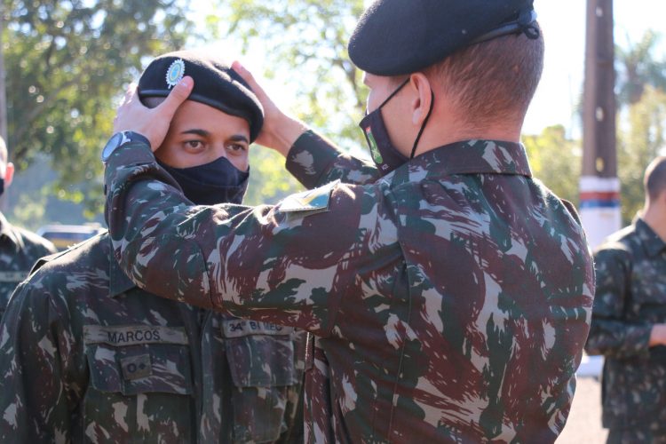 Exército realiza solenidade em comemoração do Dia da Arma de Infantaria e entrega da Boina Preta