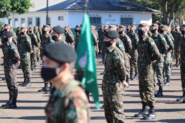 Exército realiza solenidade em comemoração do Dia da Arma de Infantaria e entrega da Boina Preta