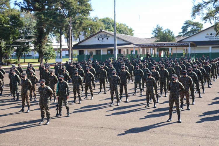 Exército realiza solenidade em comemoração do Dia da Arma de Infantaria e entrega da Boina Preta