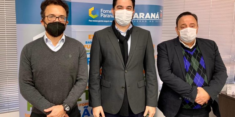 Hussein Bakri e Adnan El Sayed se encontram com o Presidente da Fomento Paraná