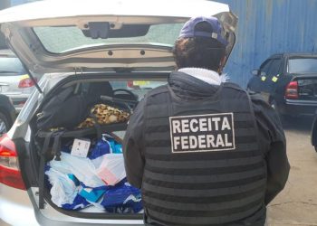 Receita Federal e PRF apreendem carro carregado de eletrônico sem nota fiscal