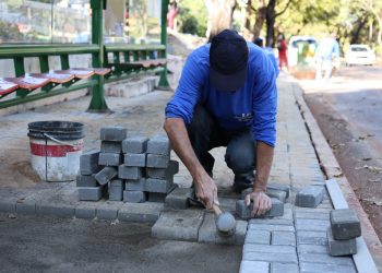 Avenida Paraná ganha revitalização nas calçadas públicas