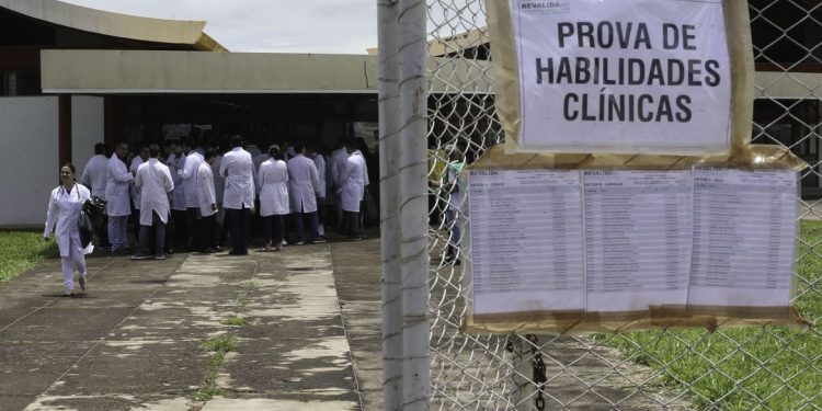 Inscrições para o Revalida 2021 para Médicos vão de 31 de maio a 11 de junho