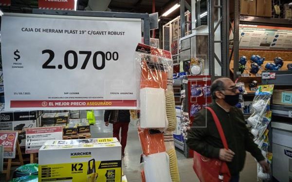 Inflação na Argentina sobe 4,1% em abril e 17,6% desde o início do ano