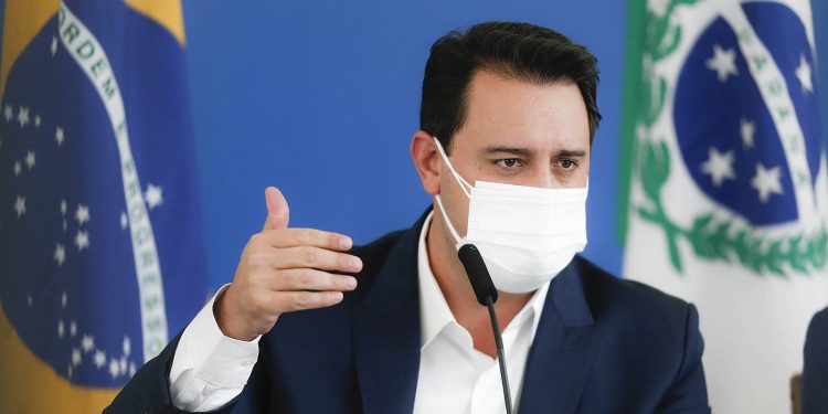 Assista: governador Ratinho Junior anuncia nova concessão de rodovias no Paraná