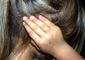 Paraná: criança de 11 anos é estuprada e torturada com arma de choque pelo próprio pai