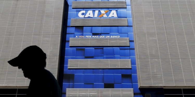 Trabalhadores nascidos em junho podem sacar auxílio emergencial