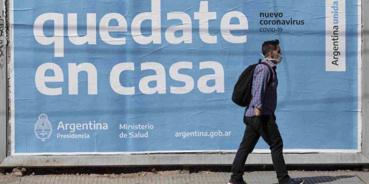 Argentina ultrapassa as 71 mil mortes por Covid-19