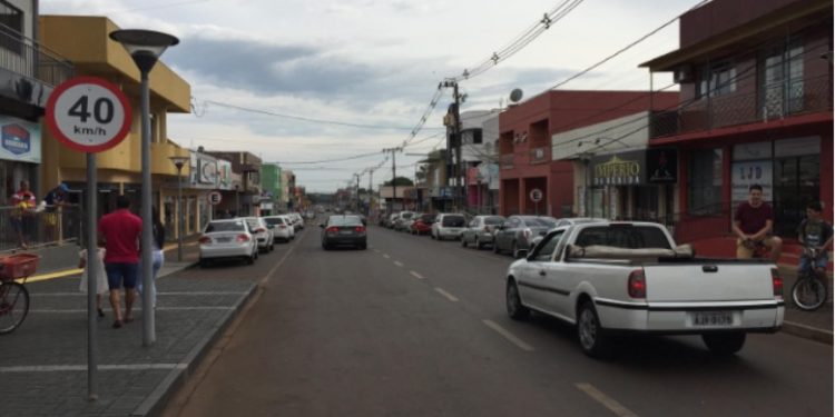 Santa Terezinha de Itaipu completa 39 anos