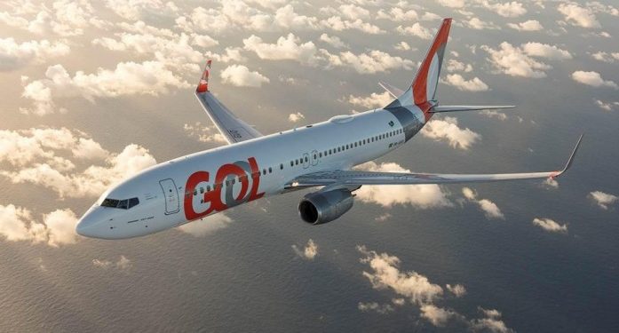 Passageiro ameaça colocar fogo em avião durante o voo