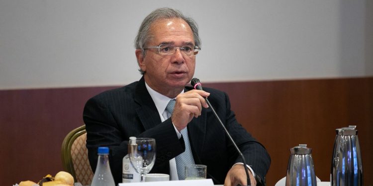Guedes diz que arrecadação recorde reflete retomada da economia