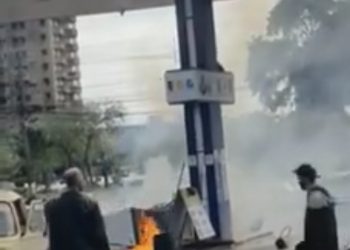 Bomba de posto de combustível incendeia em Foz do Iguaçu