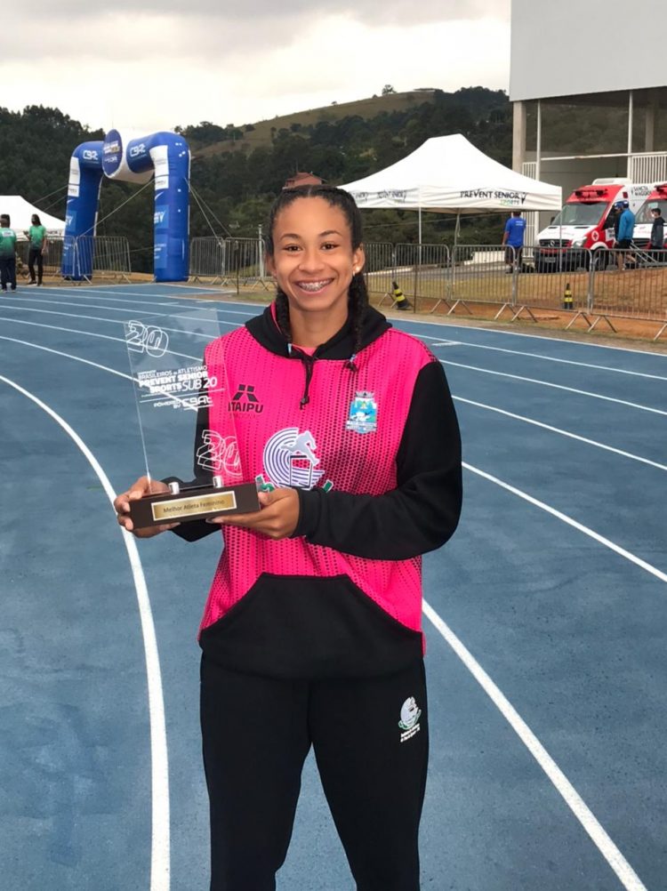 Atletas do Instituto do Atletismo de Foz do Iguaçu quebram recordes durante