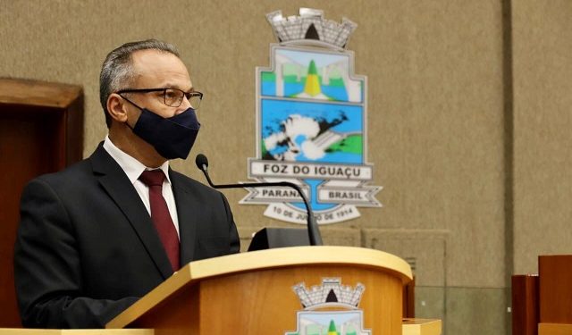 Presidente da Câmara, Ney Patrício defende vacinação em massa para Foz do Iguaçu