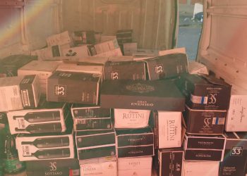 Carga de vinhos é apreendida na Operação Hórus em Foz