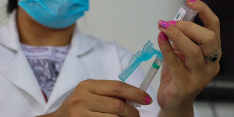 Saúde de Foz inicia vacinação contra a Covid de pessoas com 58 e 59 anos