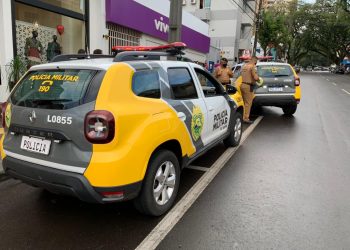 Assalto a loja da Vivo no centro de Foz tem perseguição, troca de tiros e quatro criminosos presos