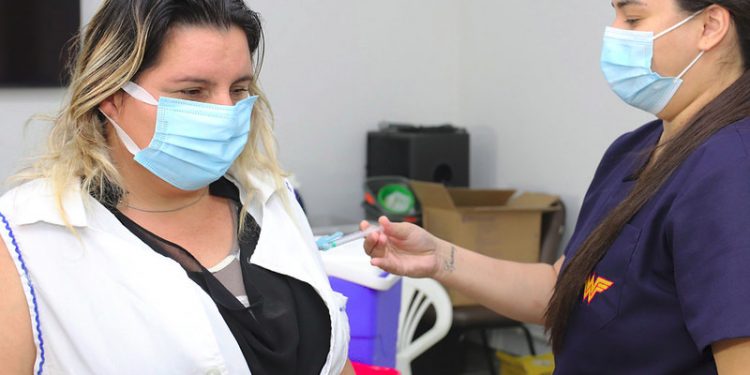 Foz do Iguaçu aplicou mais de 113 mil doses de vacina contra covid