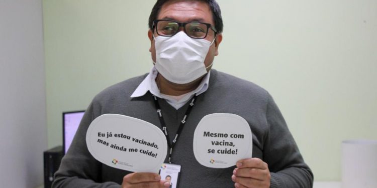 Mesmo vacinados colaboradores do HMCC reforçam os cuidados contra a covid-19