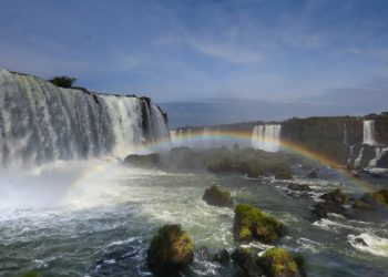 Cataratas do Iguaçu registra 1 milhão de litros por segundo