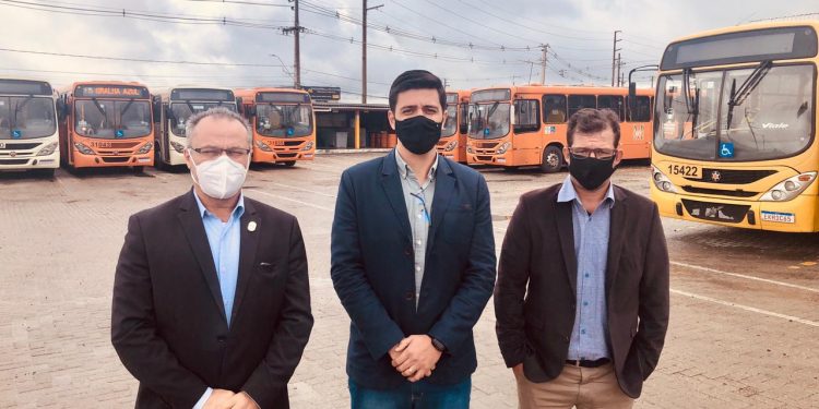 Vereadores buscam informações para novo modelo de transporte em Foz