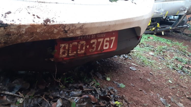 Taxi de Foz é abandonado após acidente no Paraguai