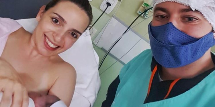 Bebê nasce em carro à caminho de hospital em Foz do Iguaçu