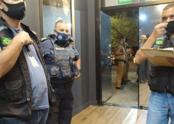 Fiscalização da Prefeitura emitiu 19 autuações no final de semana