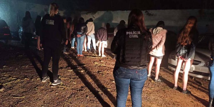 Organizadores de festas clandestinas são presos no Paraná