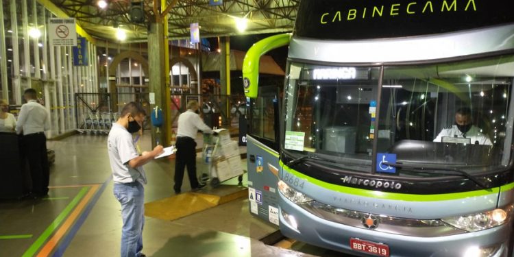 Governo propõe isenção ou desconto para idosos de baixa renda no transporte intermunicipal