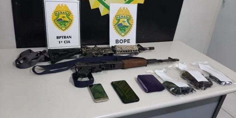 Troca de tiros com a polícia termina com 3 presos, um morto e um fugitivo no Paraná