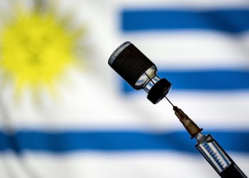 Uruguai vacinou metade da população contra Covid-19 com ao menos 1 dose