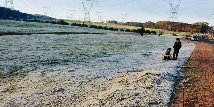 Defesa Civil do Paraná emite nota sobre onda de frio que atinge sul nesta semana