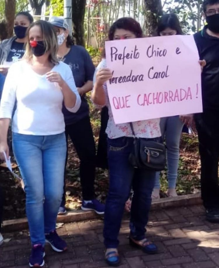 Protetores pedem que prefeitura libere verba destinada à ração e castração de animais em Foz do Iguaçu