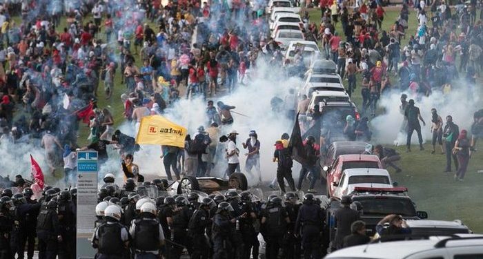 Greve dos caminhoneiros tem baixa adesão
