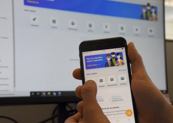Covid-19: certificado de vacinação pode ser emitido em três idiomas