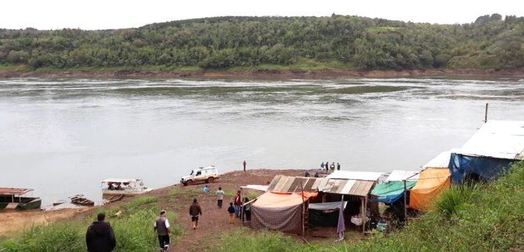 Rapaz é assassinado enquanto cruzava o Rio Paraná
