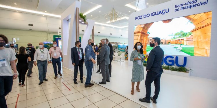 Três grandes eventos marcam retomada de turismo em Foz do Iguaçu