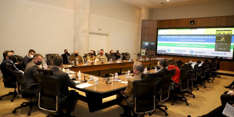 Audiência pública discute terceirização dos pátios do Detran-PR