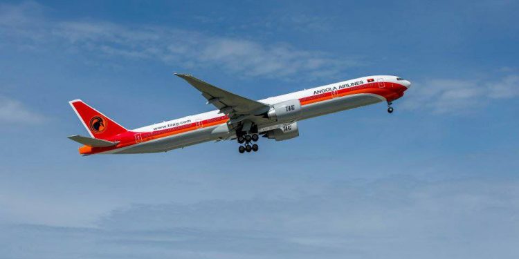 Avião cargueiro angolano tentou aterrissar em CDE sem autorização