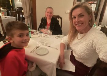 Final de semana de Ana Hickmann em Foz teve direito a luau com fogueira