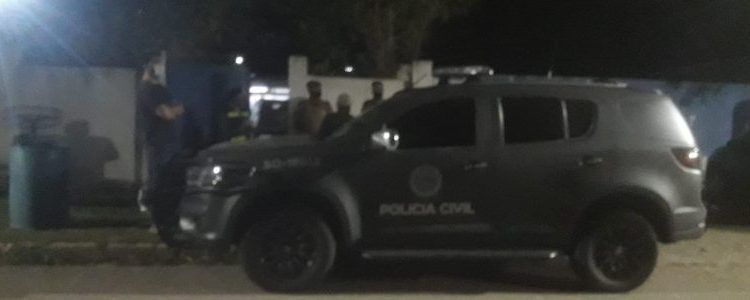 Empresa divulga nota sobre apreensão de balsa e rebocador em Garatuba