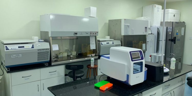Laboratório do Hospital Municipal chega a marca dos 100 mil testes de Covid-19
