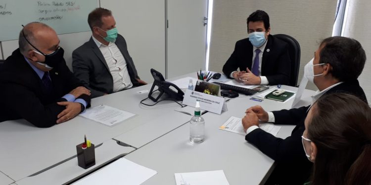 Ministério da Saúde vai mandar vacinas extras para Foz do Iguaçu