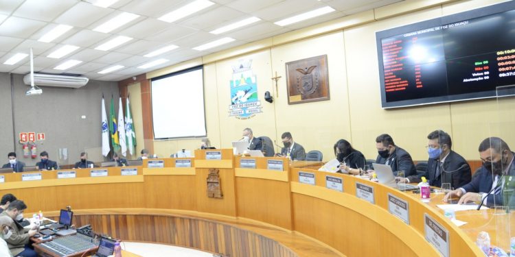 Ampliação do Refis e regularização fundiária da ocupação do Bubas foram temas da sessão desta quinta (08/07)