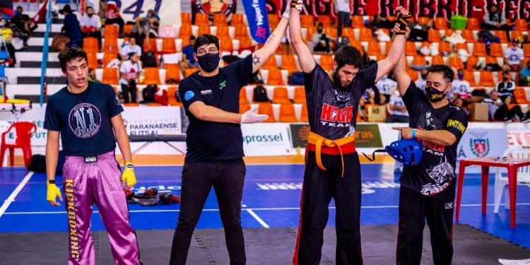 Atletas de Foz do Iguaçu conquistam 36 medalhas em Campeonato Paranaense de Kickboxing