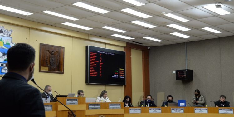 Câmara aprova projeto que prevê instalação de banheiros públicos