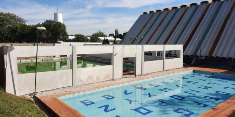 Obras no espaço aquático do Centro de Convivência do Morumbi chegam a quase 50% de execução