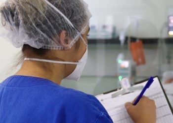 Casos de covid reduziram em Foz, mas é preciso redobrar cuidados